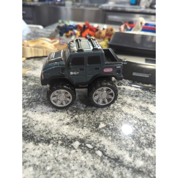 Little Tikes Hummer H2 Spark Racers Rev N Go Vehicle Friction Powered Toy - Picture 1 of 5
